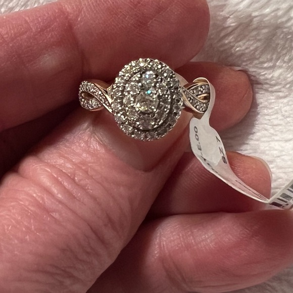 14 kit white gold diamond cluster ring - Picture 2 of 3